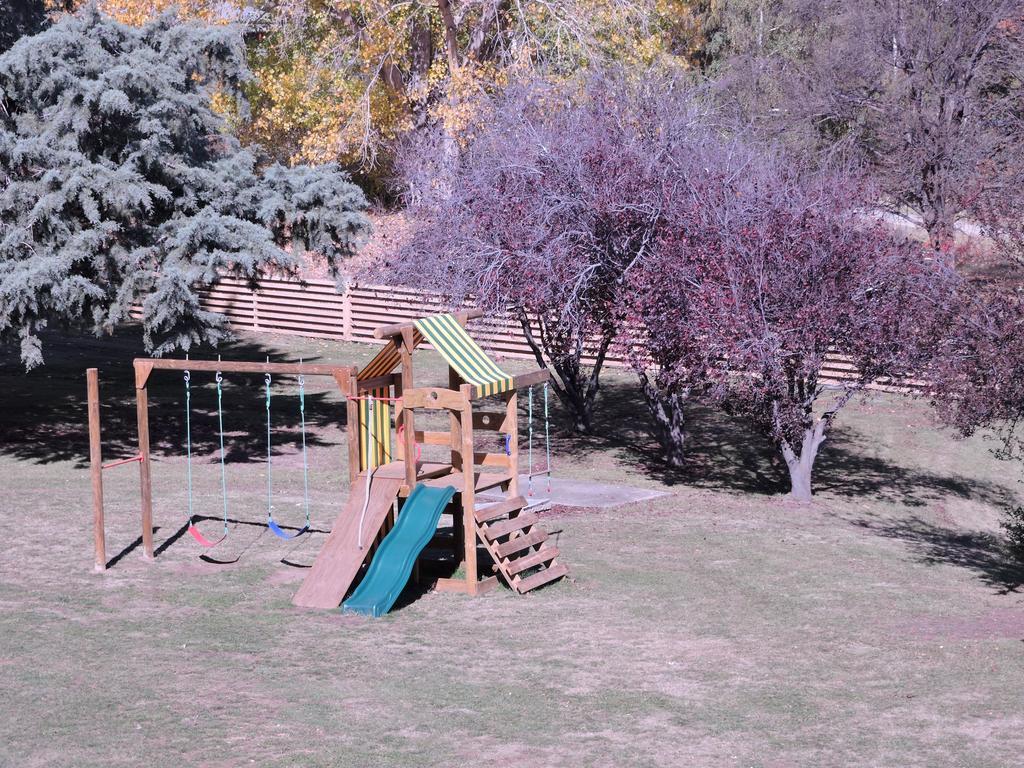 Siesta Villa Jindabyne Kültér fotó